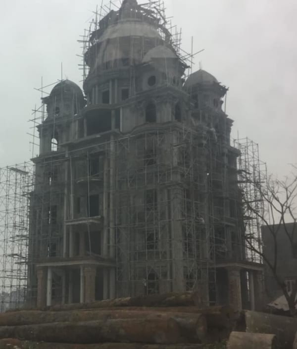 Thi công xây dựng biệt thự lâu đài - Xây Dựng DAKON - Công Ty TNHH Thương Mại Và Xây Dựng DAKON